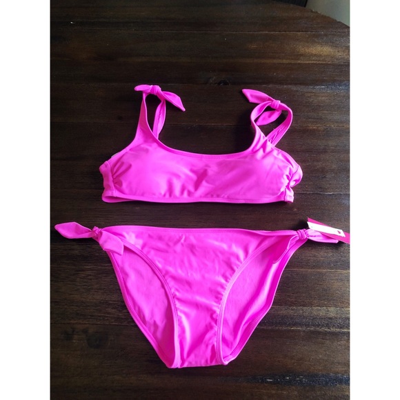Xhilaration - Pink‎ Bikini Top - Picture 1 of 5